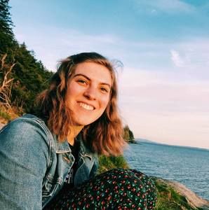 Meet your Posher, Olivia